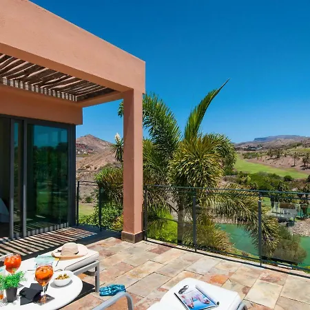 Villa Los Lagos 20 *